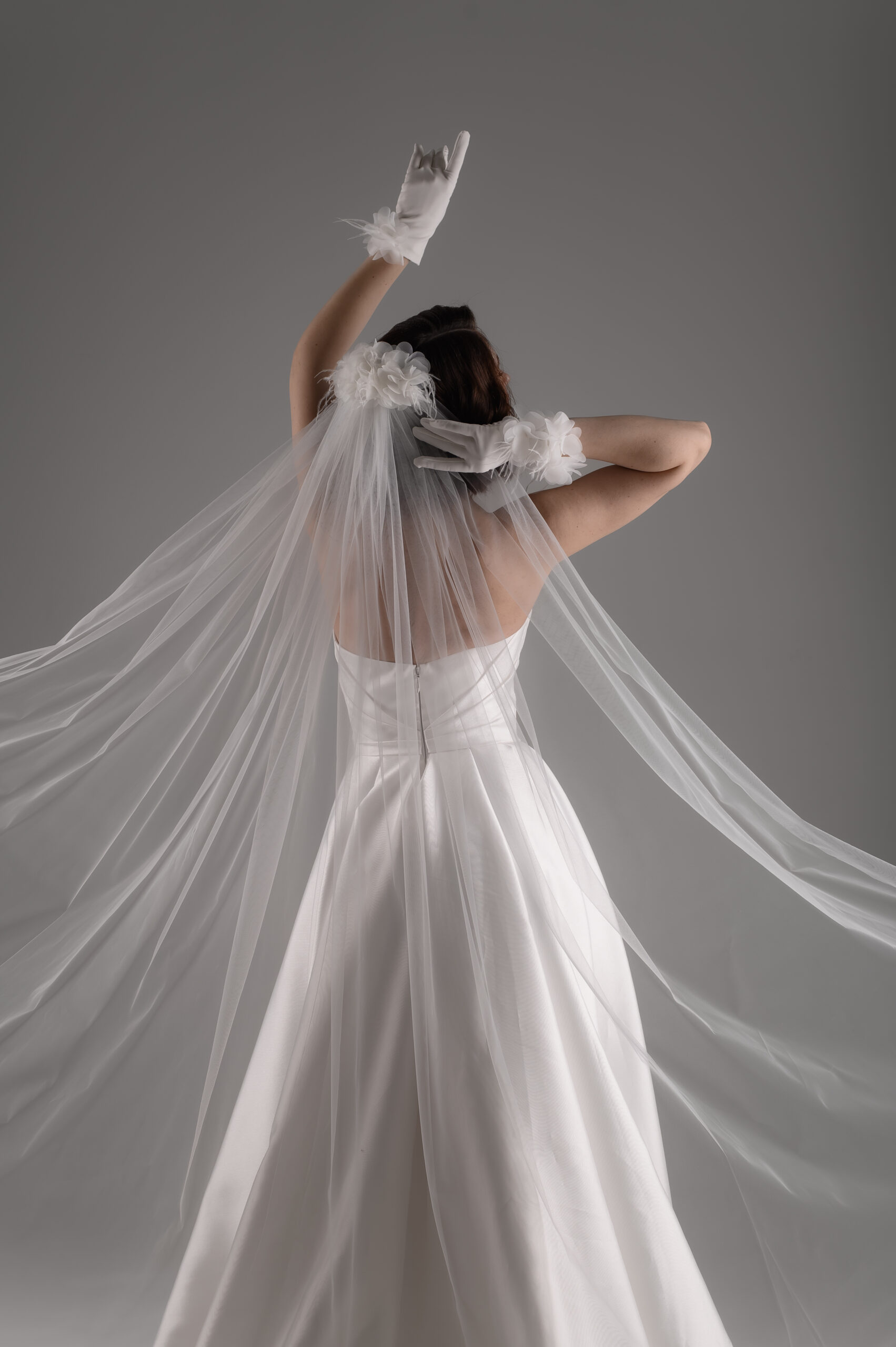 Daisy 3D Flower Comb Veil: Timeless Elegance