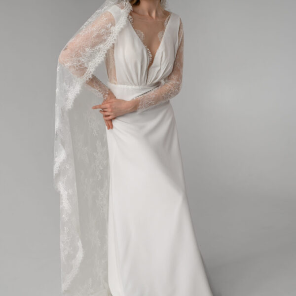 Marianne mantilla veil Marianne mantilla veil